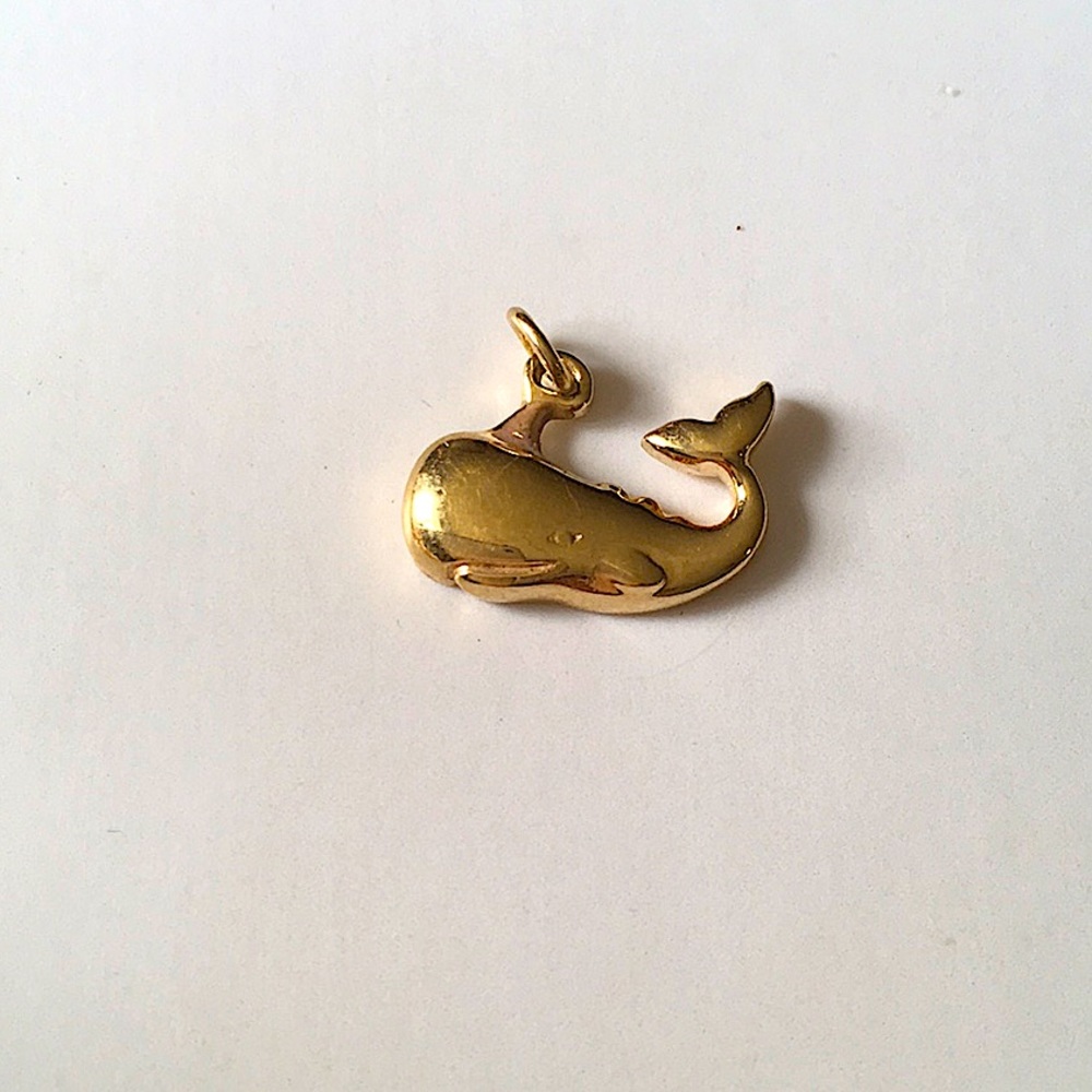 Avon Vintage Gold Tone Whale Charm